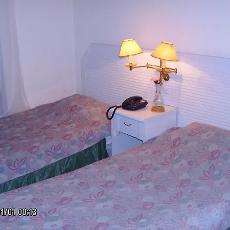 בית הארחה Olhos Pretos 3*