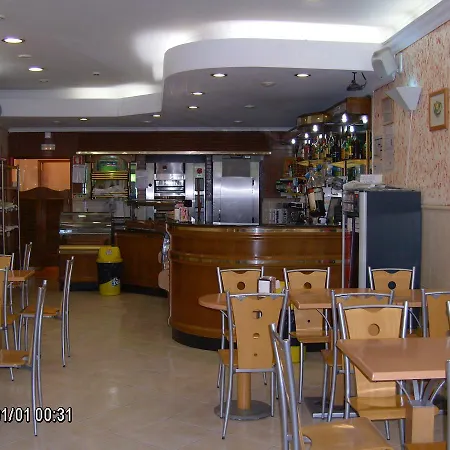 Olhos Pretos Pensión Caldas Da Rainha